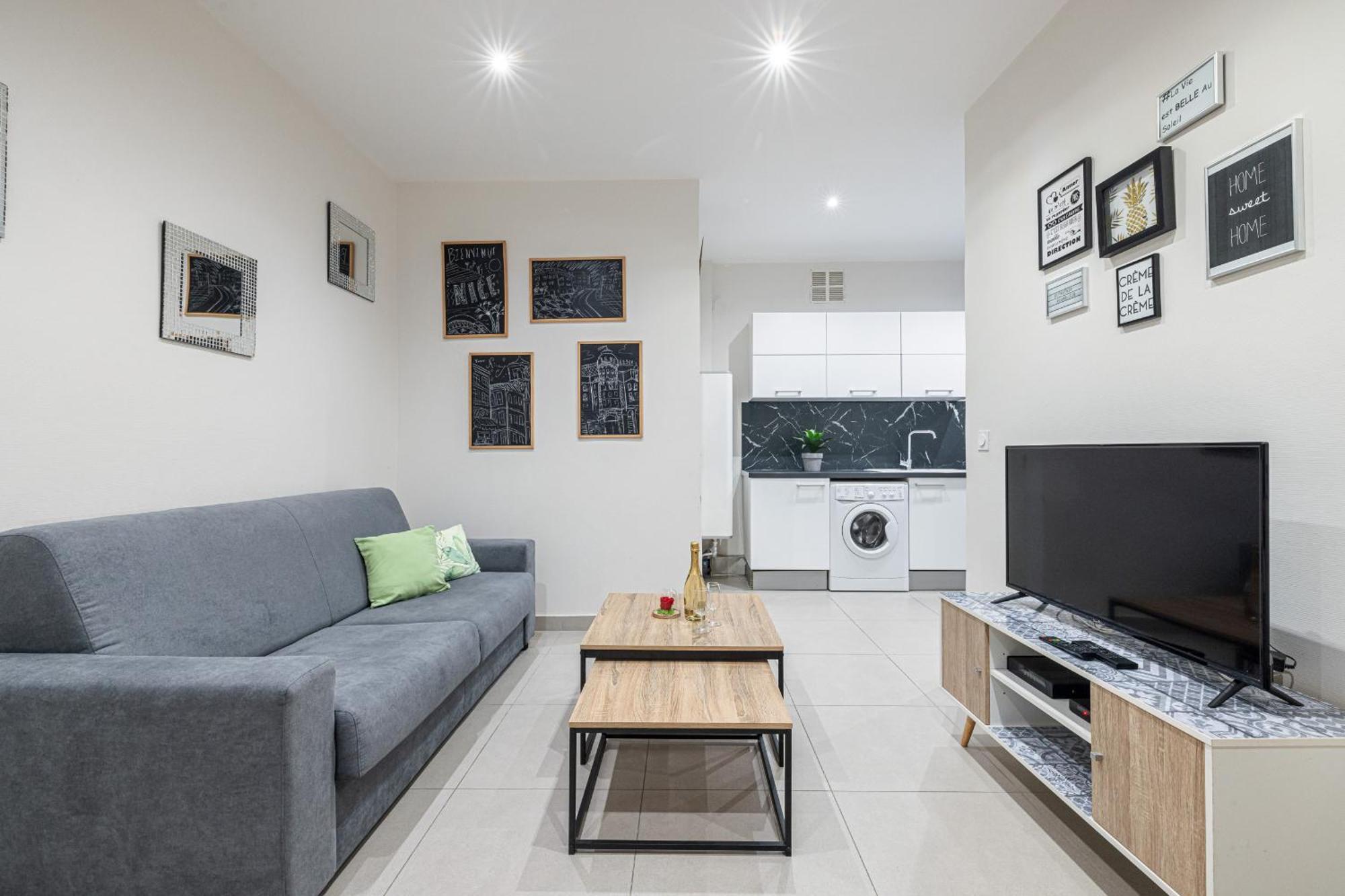Charming 1 Bdr Old Town Apartment