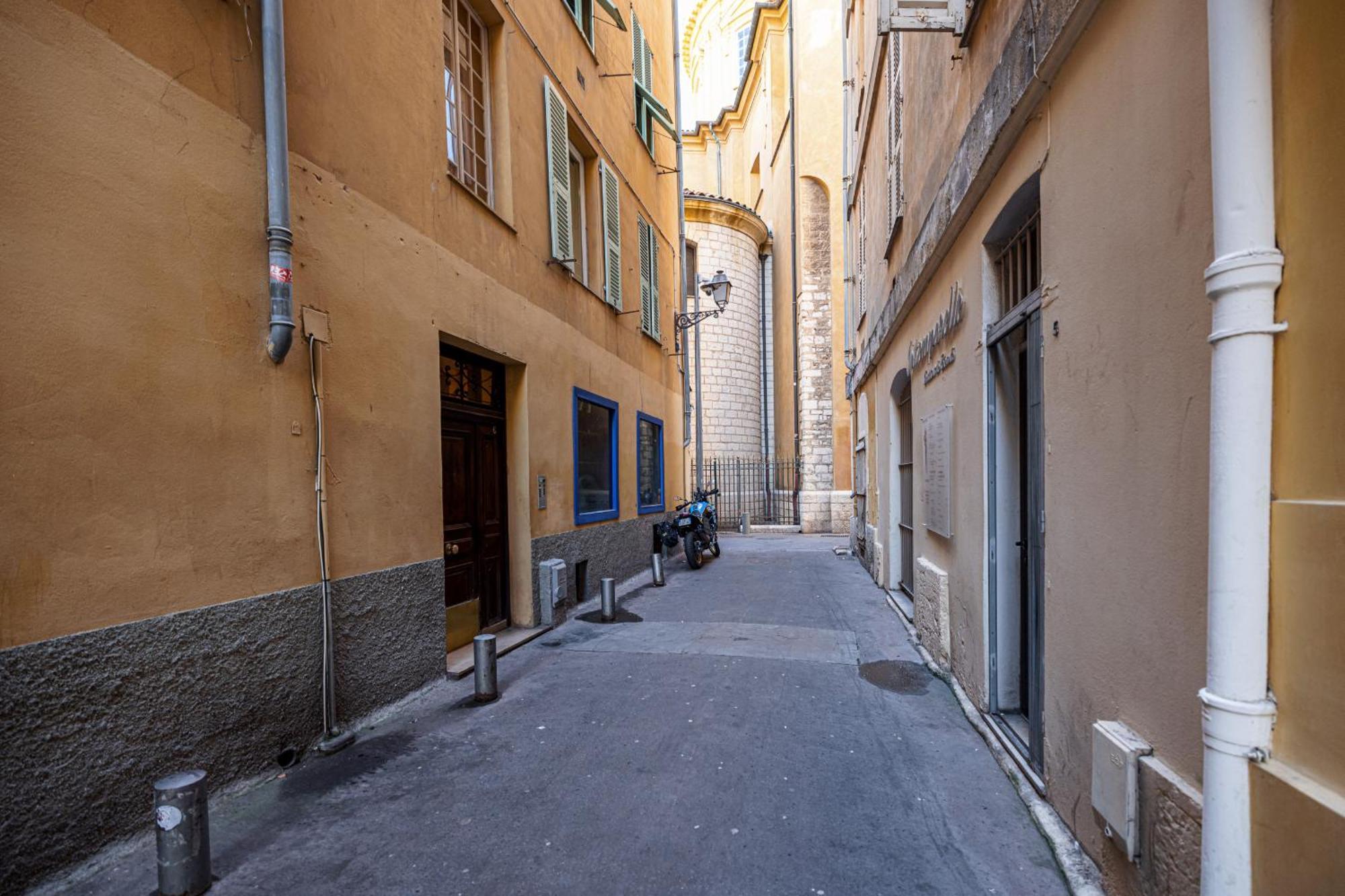 Charming 1 Bdr Old Town Appartement Nice