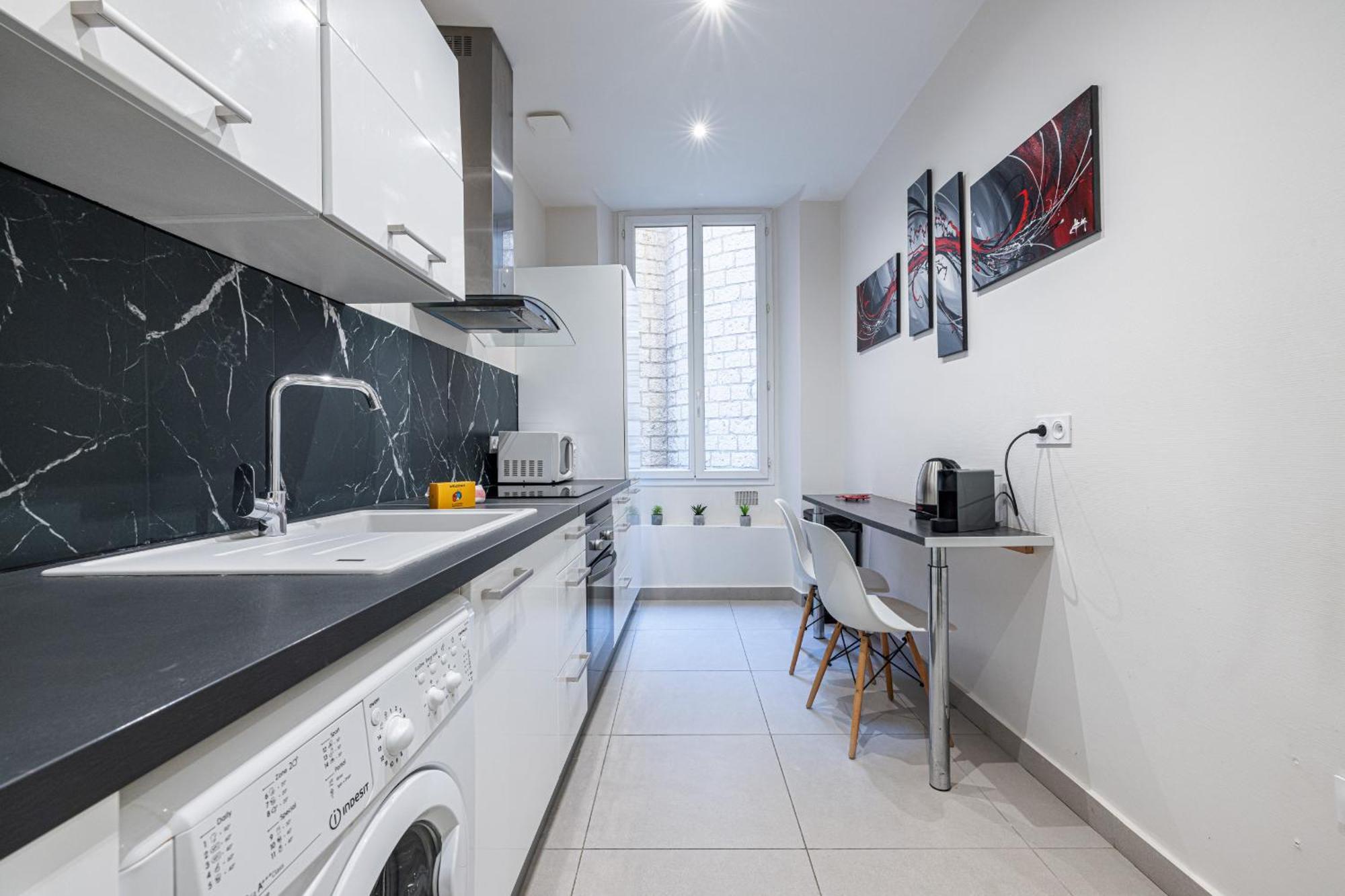 Charming 1 Bdr Old Town Appartement